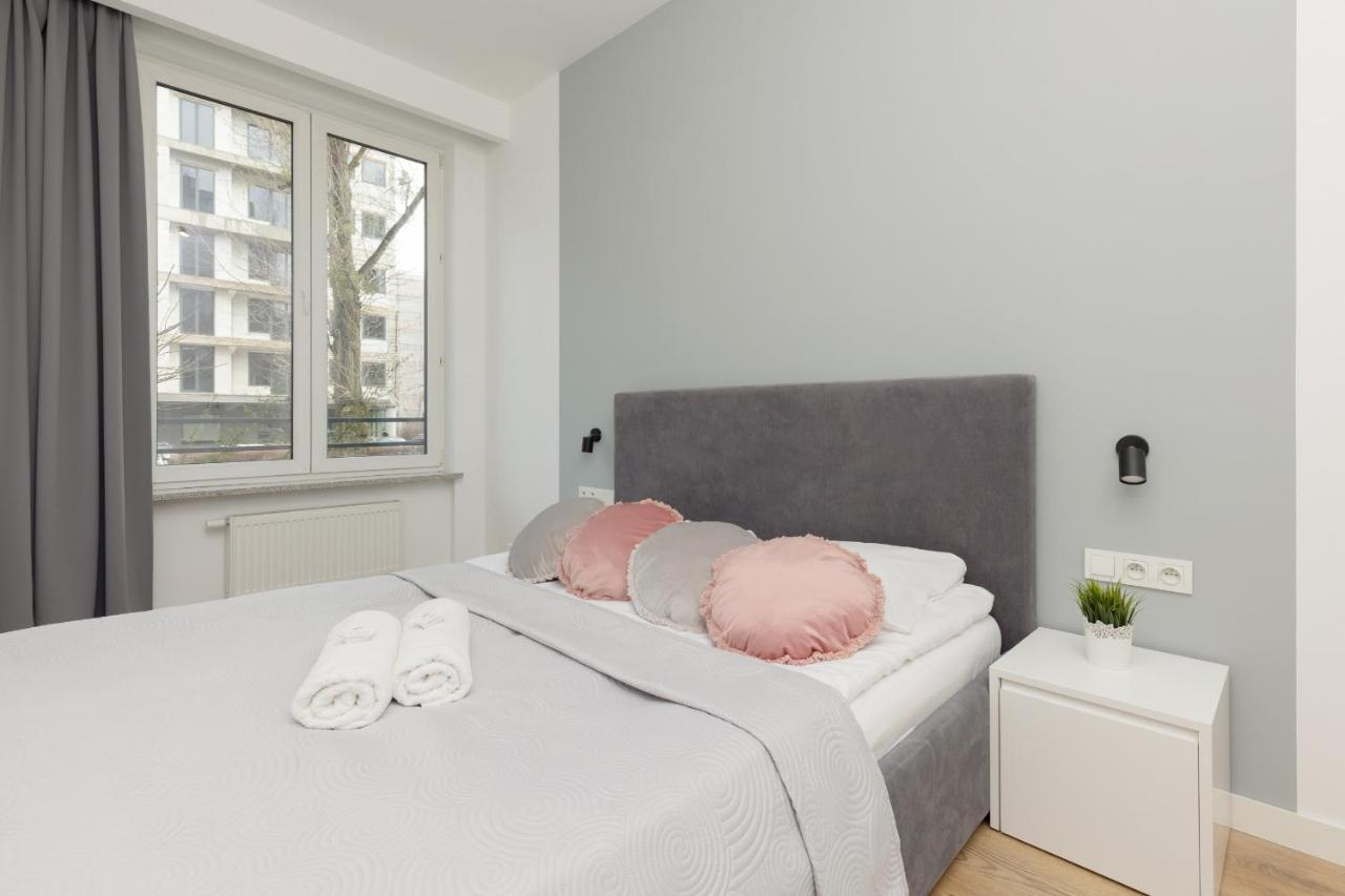 Wola Pet-Friendly Apartments With Ac Slawinska By Noclegi Renters Warsaw Luaran gambar